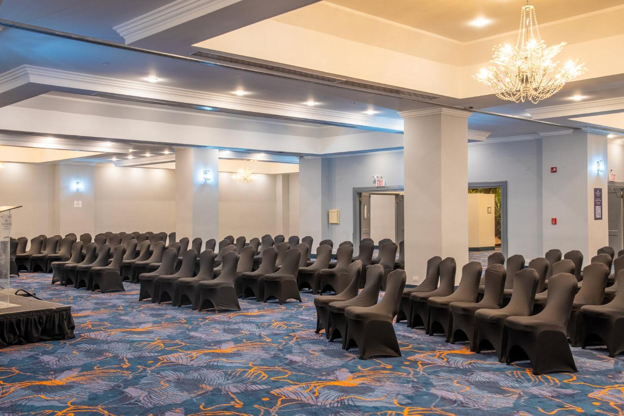 Отель Crowne Plaza San Jose La Sabana By Ihg Экстерьер фото